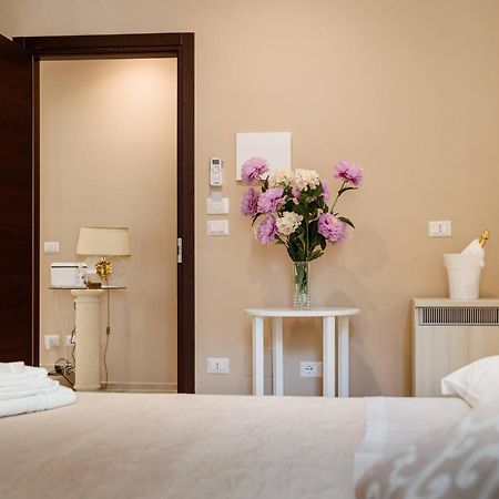 Baroccosuite Lecce Bagian luar foto