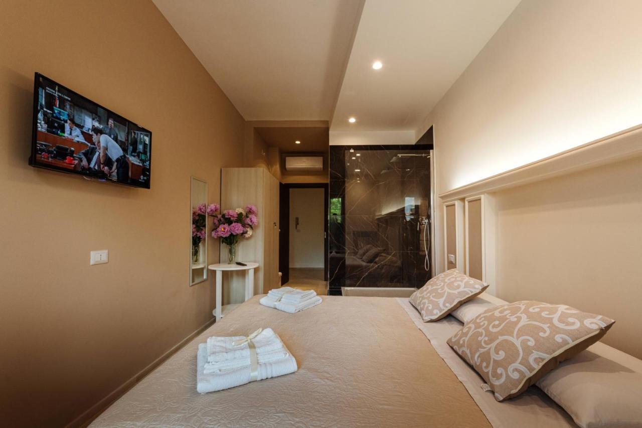 Baroccosuite Lecce Bagian luar foto